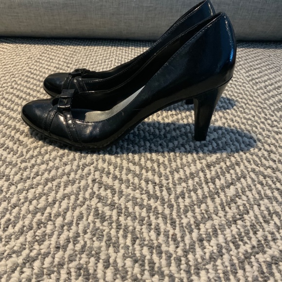 American eagle black heels - Picture 2 of 3